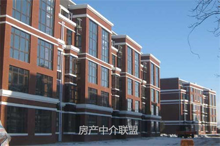 送地暖送装修锦江城精装修三房位置低于市场价出售！